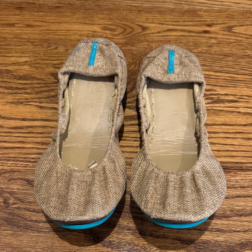 Tieks Burlap Women's Tan Flats - Will be removed 5/8 - Picture 2 of 7